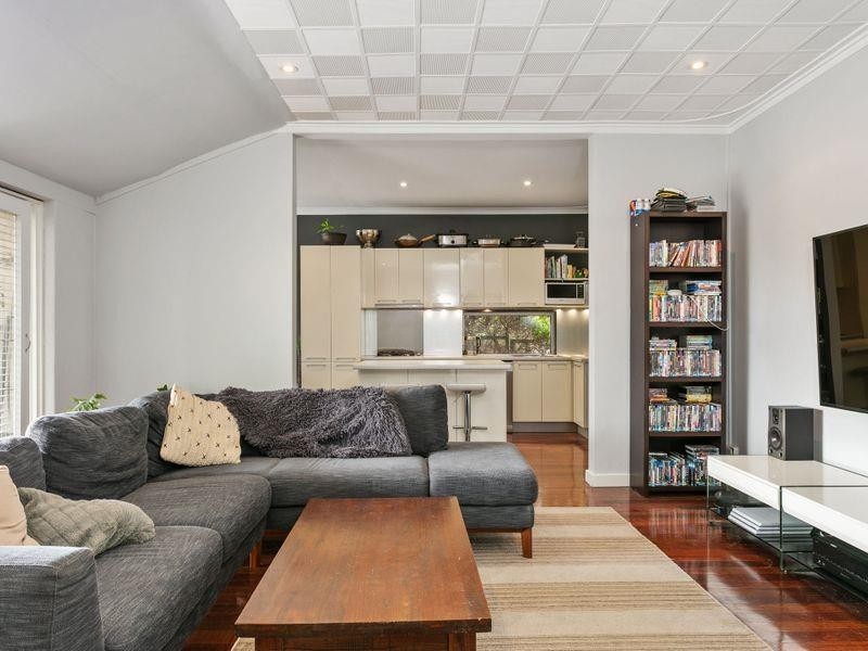 75 Upton Street, St James WA 6102