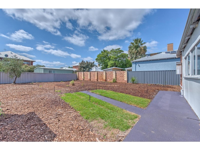 98 Washington Street, Victoria Park WA 6100