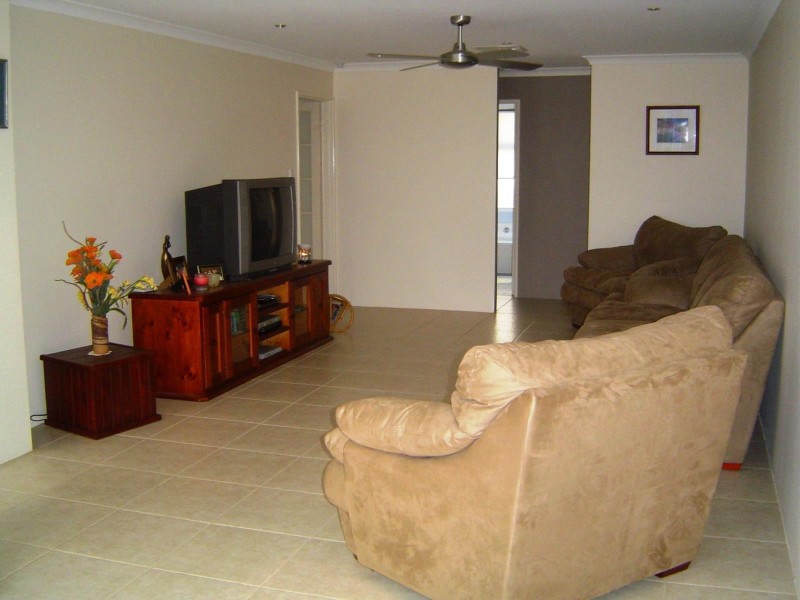 82 Clydebank Crescent, Kinross WA 6028