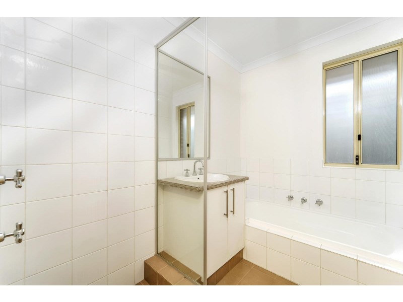 2 Wannell Street, Queens Park WA 6107