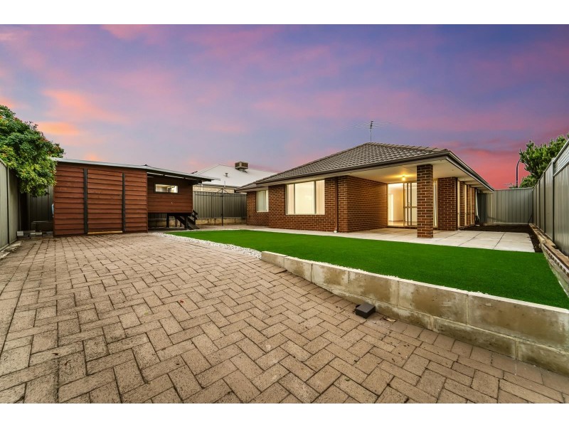 2 Wannell Street, Queens Park WA 6107