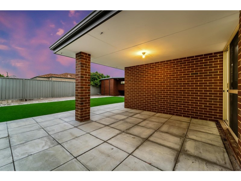 2 Wannell Street, Queens Park WA 6107