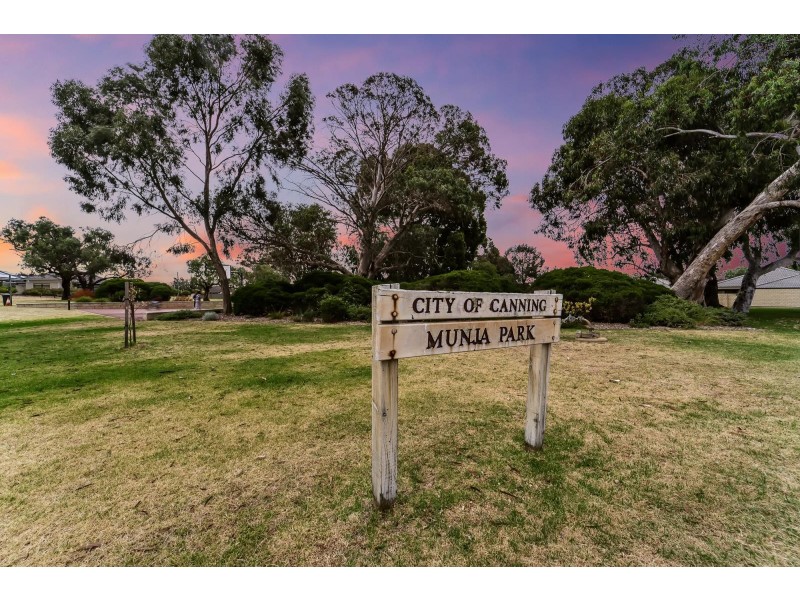 2 Wannell Street, Queens Park WA 6107