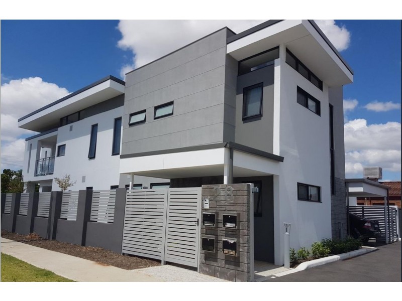 1/28 Ross Street, Kewdale WA 6105