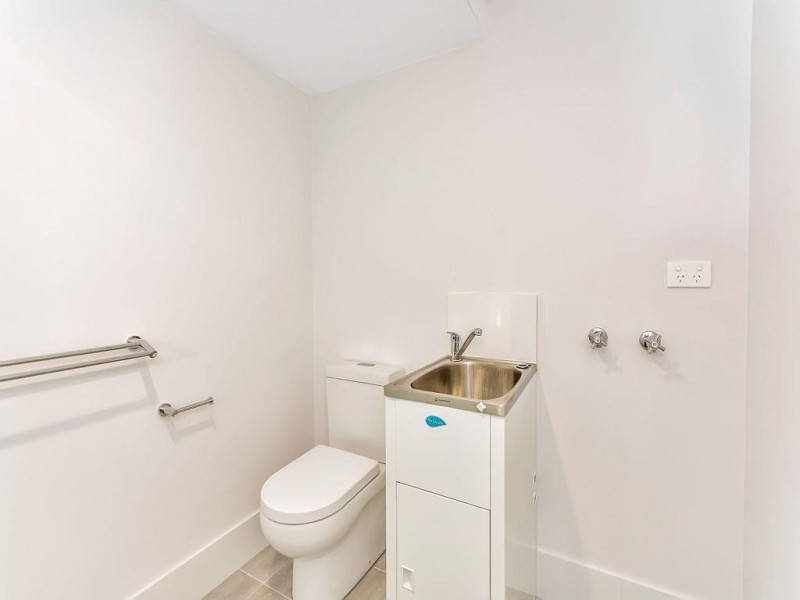 26/2 Delaronde Drive, Success WA 6164