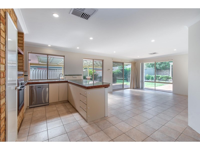21 Daydream Way, Ridgewood WA 6030