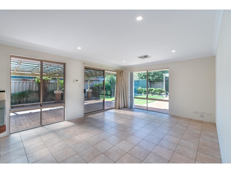 21 Daydream Way, Ridgewood WA 6030