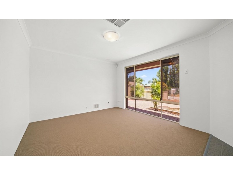 54 Ellamere Retreat, Maddington WA 6109