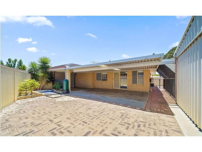 54 Ellamere Retreat, Maddington WA 6109