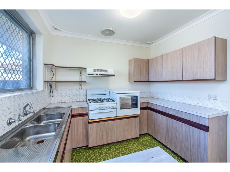 1 Wooltana Street, Como WA 6152
