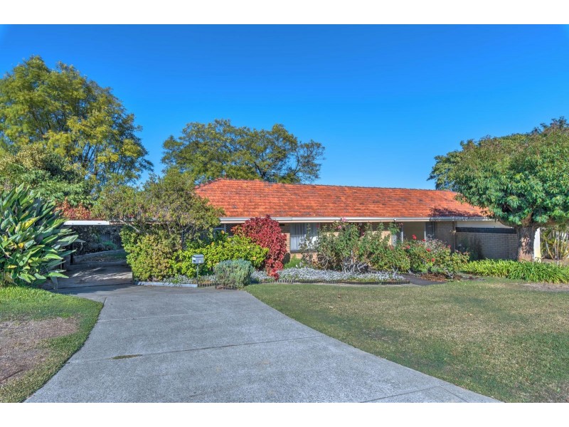 1 Wooltana Street, Como WA 6152
