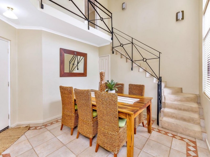 2/33 Banksia Terrace, Kensington WA 6151