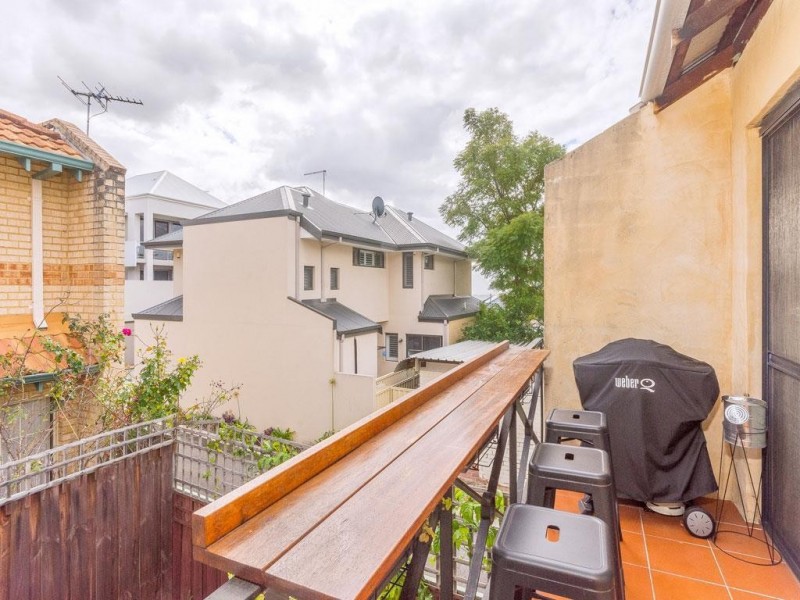 2/33 Banksia Terrace, Kensington WA 6151
