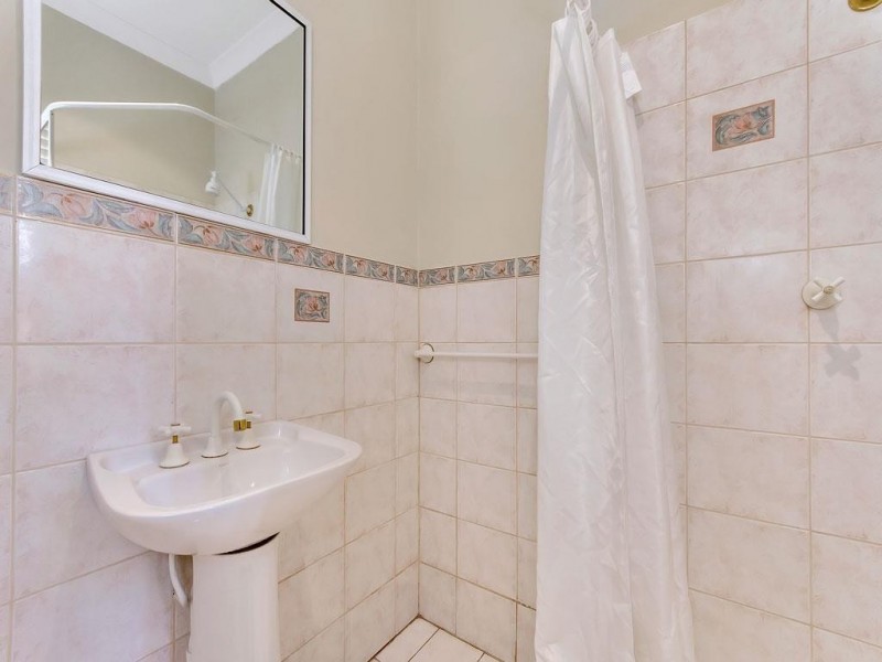 2/33 Banksia Terrace, Kensington WA 6151