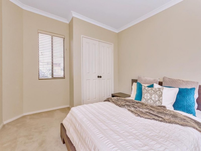 2/33 Banksia Terrace, Kensington WA 6151