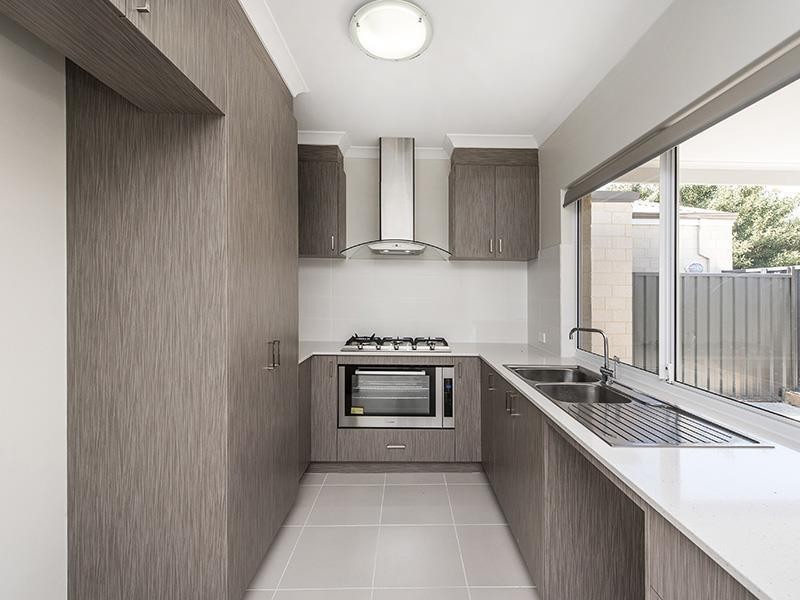 21/1 Balfour Road, Swan View WA 6056