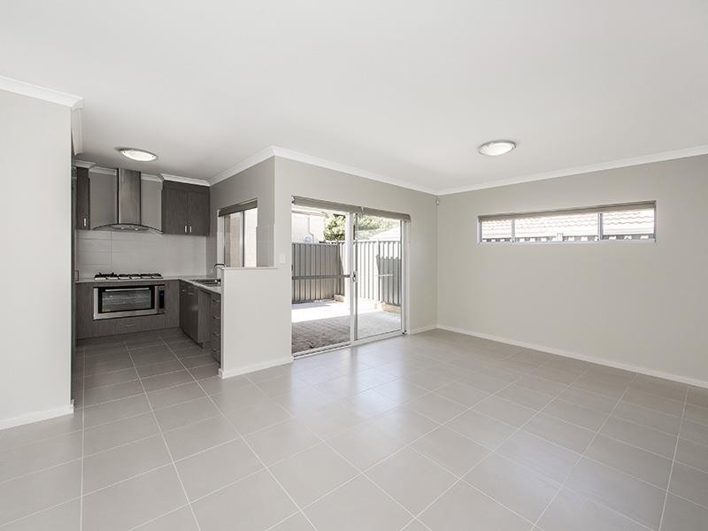 21/1 Balfour Road, Swan View WA 6056