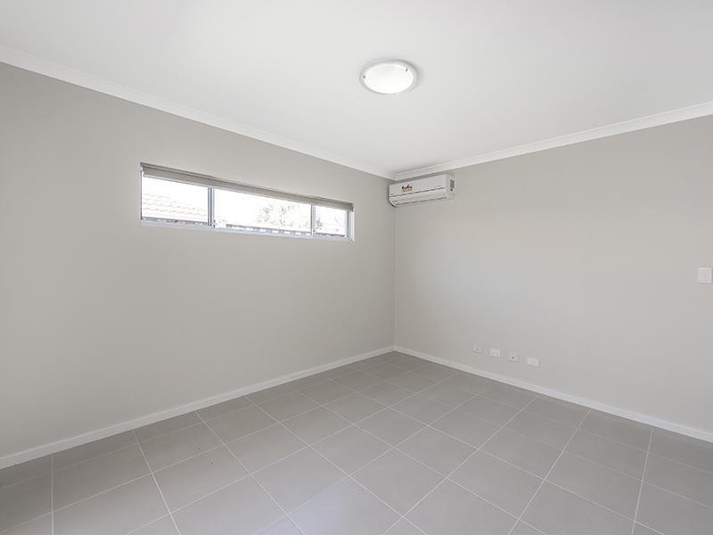 21/1 Balfour Road, Swan View WA 6056