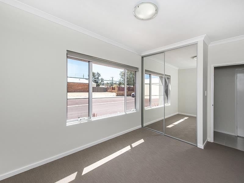 21/1 Balfour Road, Swan View WA 6056