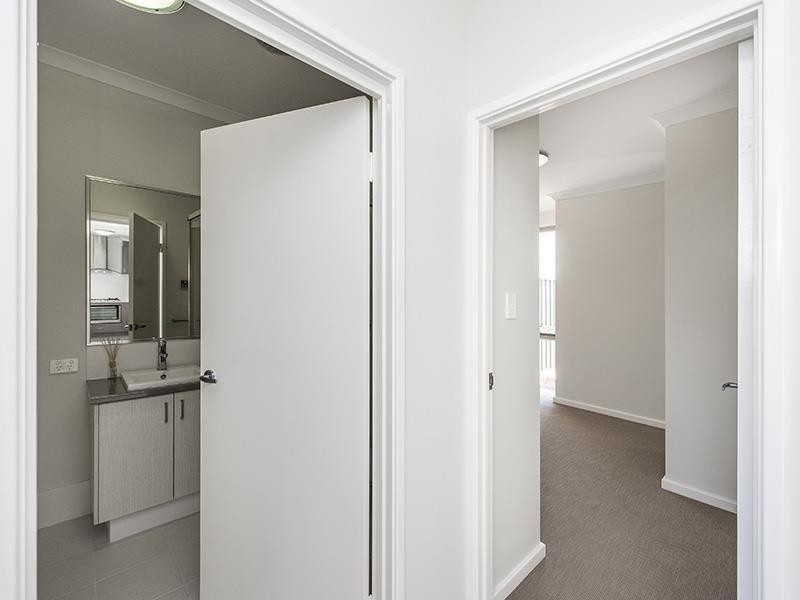 21/1 Balfour Road, Swan View WA 6056