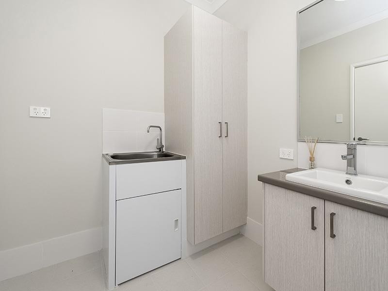 21/1 Balfour Road, Swan View WA 6056