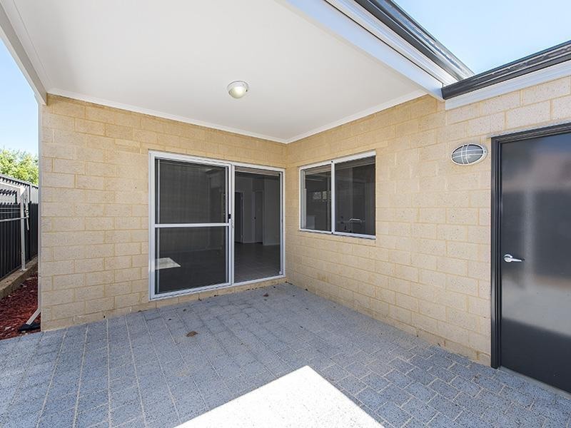 21/1 Balfour Road, Swan View WA 6056