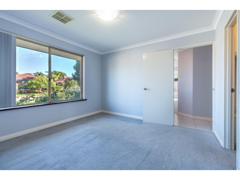 7 Lundy Cove, Kiara WA 6054