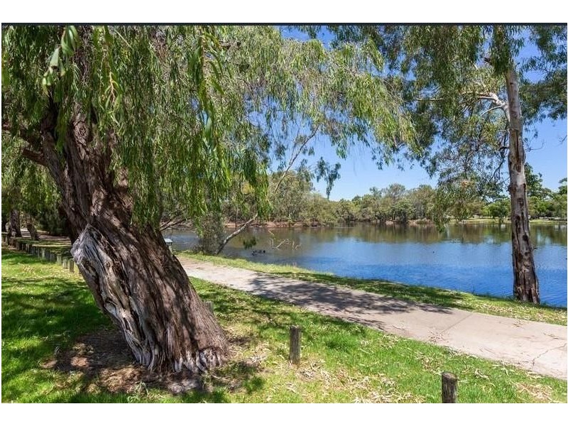 8A Maikai Place, Kewdale WA 6105