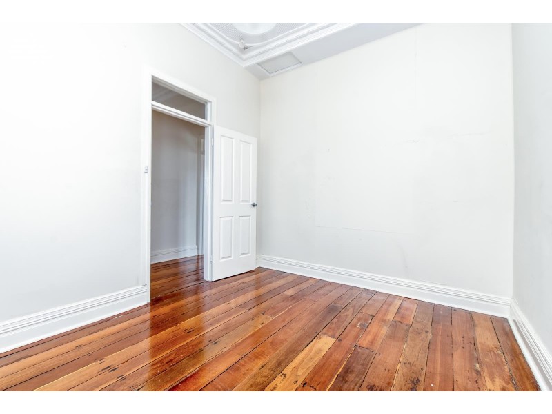 8 Railway Parade, Midland WA 6056