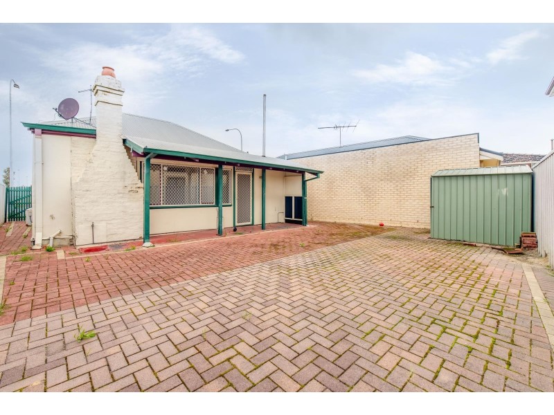 8 Railway Parade, Midland WA 6056