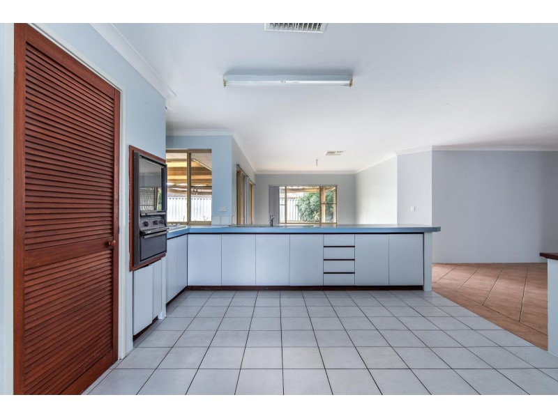 24 Azelia Street, Alexander Heights WA 6064