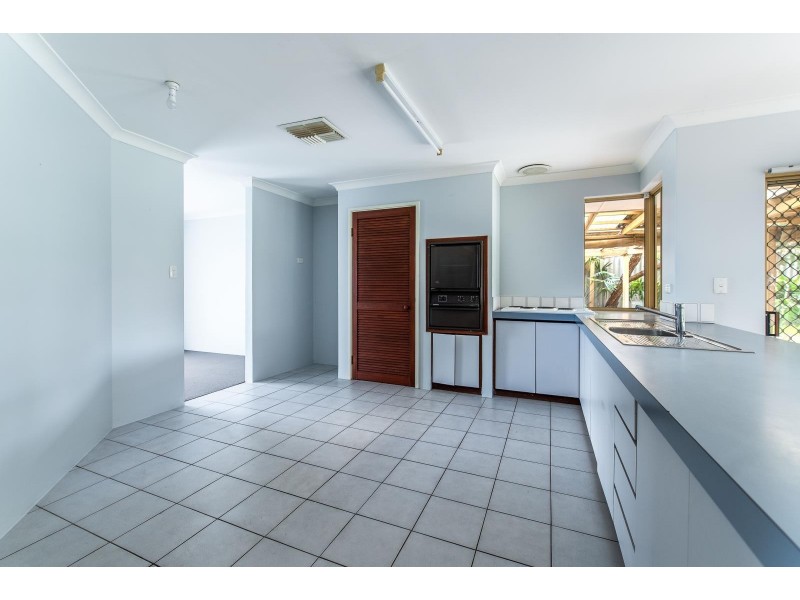 24 Azelia Street, Alexander Heights WA 6064