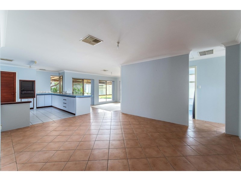 24 Azelia Street, Alexander Heights WA 6064