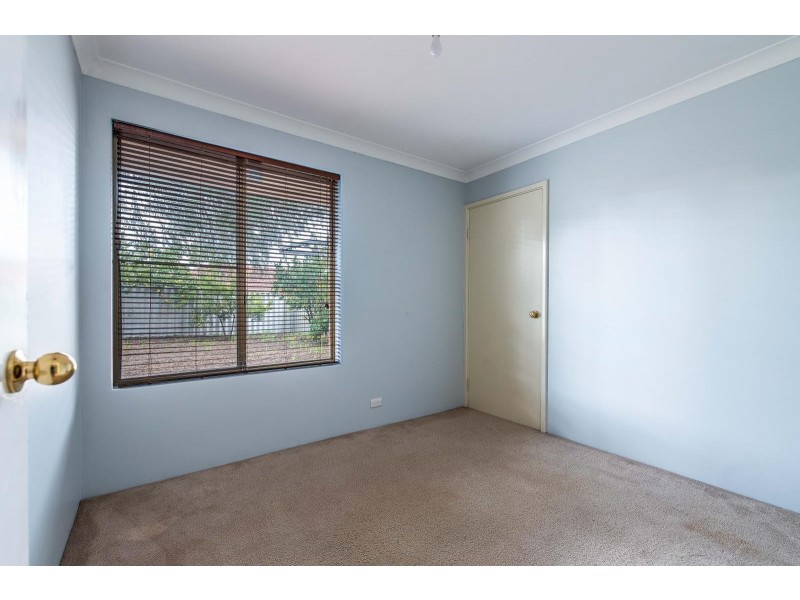 24 Azelia Street, Alexander Heights WA 6064