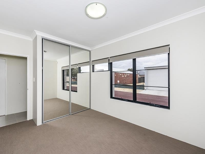 24/1 Balfour Road, Swan View WA 6056