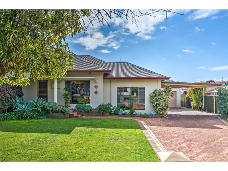 44 Beaconsfiield Street, St James WA 6102