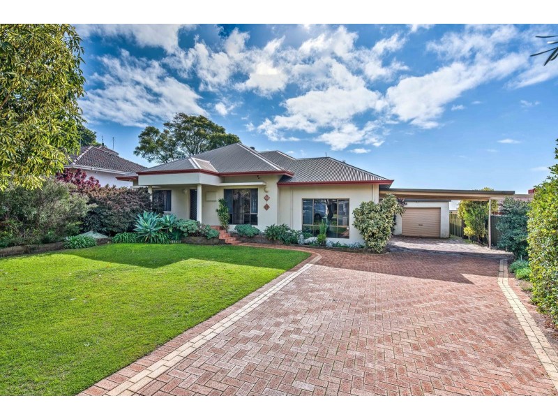 44 Beaconsfiield Street, St James WA 6102