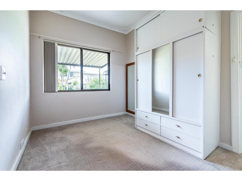 44 Beaconsfiield Street, St James WA 6102