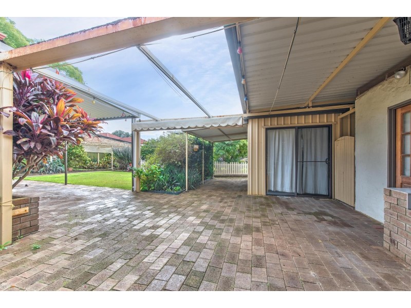 44 Beaconsfiield Street, St James WA 6102