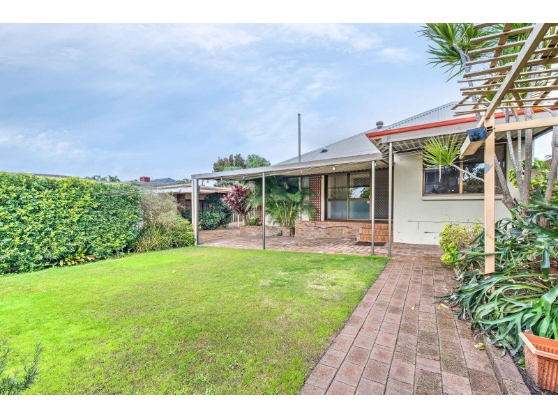 44 Beaconsfiield Street, St James WA 6102