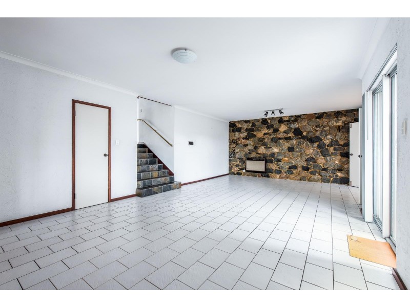 12 Drysdale Street, Shelley WA 6148