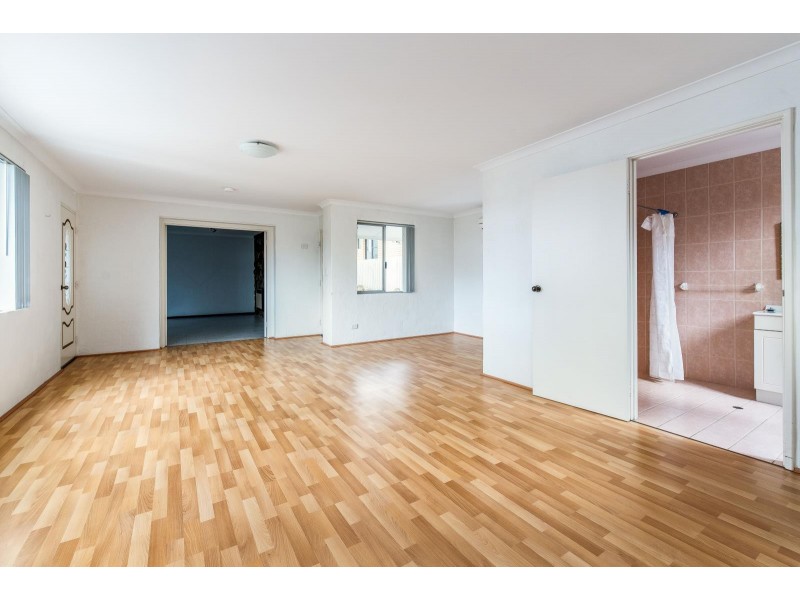 12 Drysdale Street, Shelley WA 6148