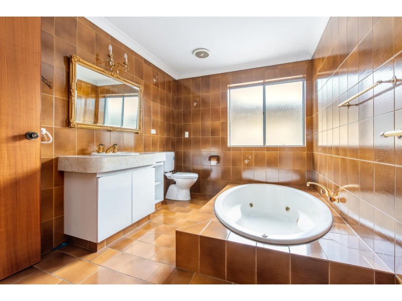 12 Drysdale Street, Shelley WA 6148