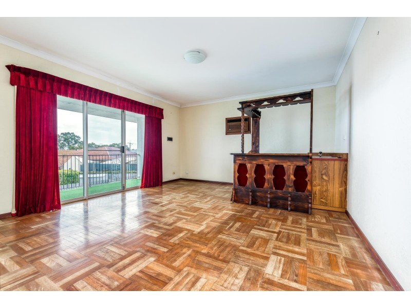 12 Drysdale Street, Shelley WA 6148