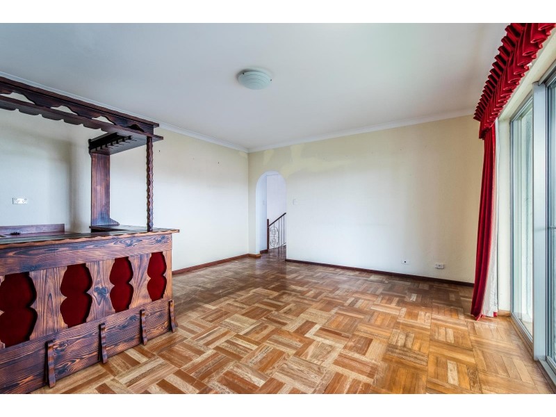 12 Drysdale Street, Shelley WA 6148