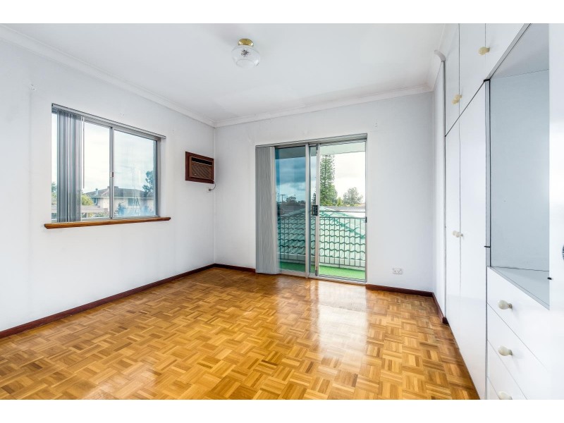 12 Drysdale Street, Shelley WA 6148