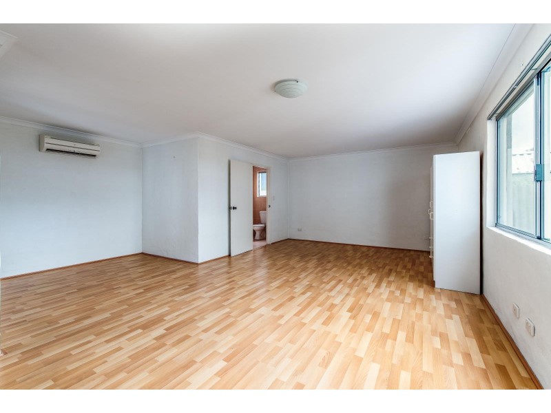 12 Drysdale Street, Shelley WA 6148