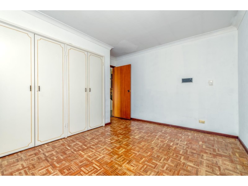 12 Drysdale Street, Shelley WA 6148