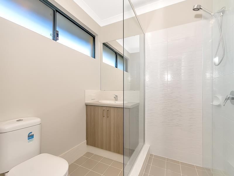 7 Carinthia Lane, Coogee WA 6166