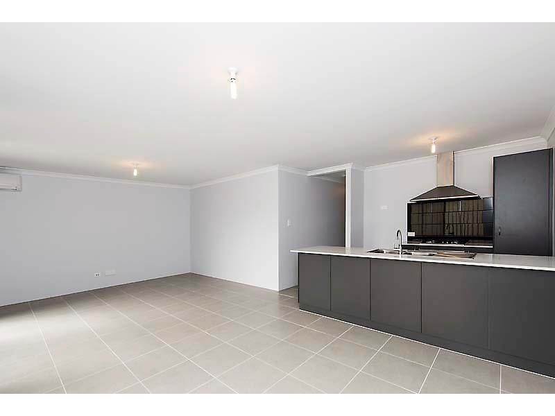 12 Sepia Way, Eglinton WA 6034